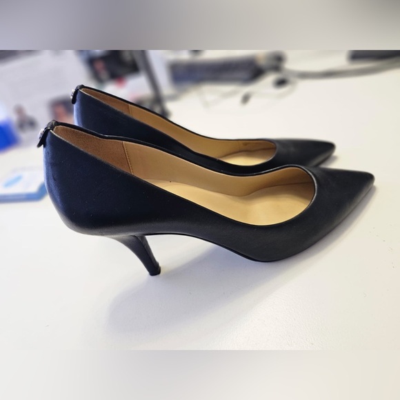 Michael Kors Pumps - Picture 4 of 4